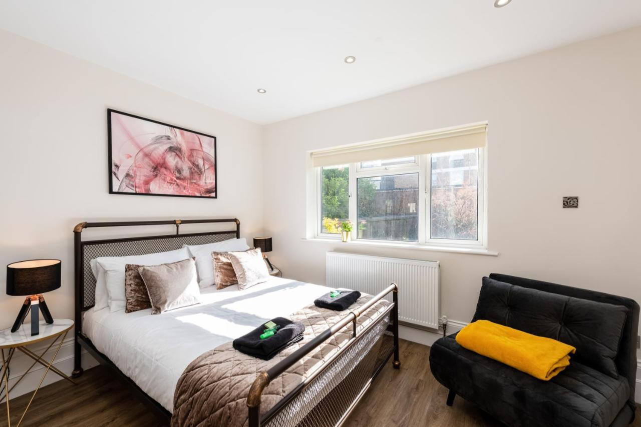 3 Bedroom Garden Apartment Opposite The Beach Hove Exterior foto