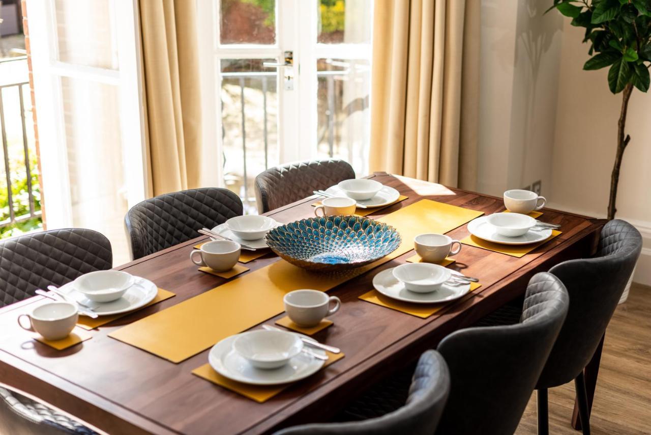 3 Bedroom Garden Apartment Opposite The Beach Hove Exterior foto