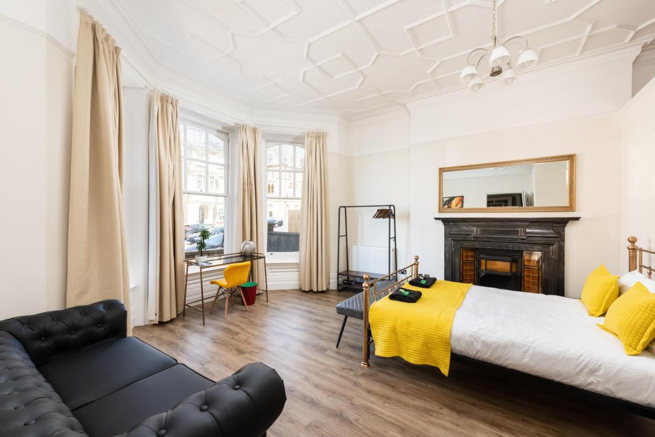 3 Bedroom Garden Apartment Opposite The Beach Hove Exterior foto