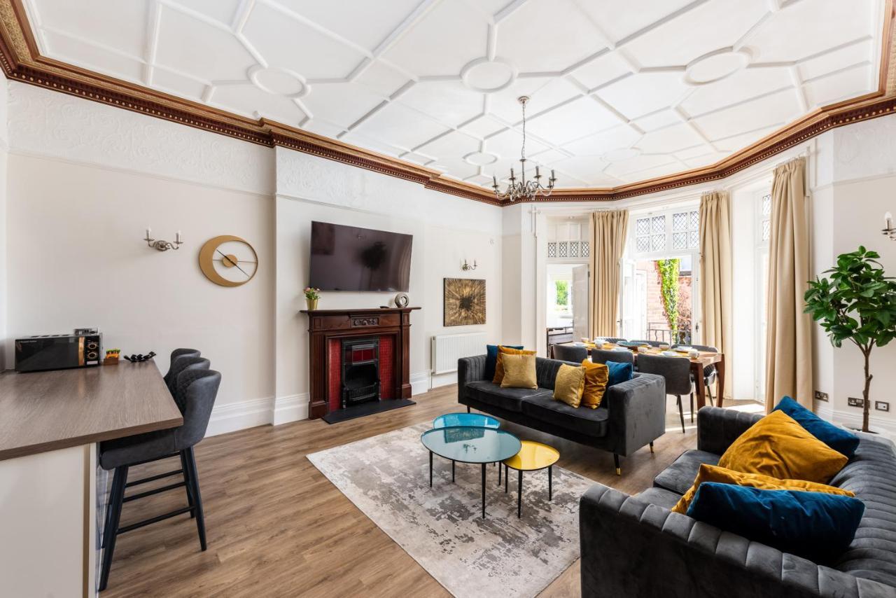 3 Bedroom Garden Apartment Opposite The Beach Hove Exterior foto