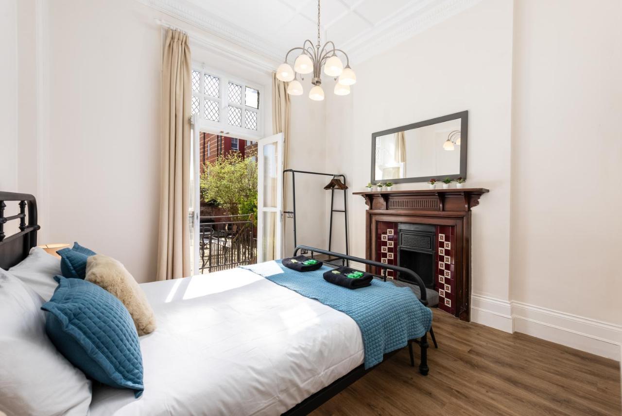 3 Bedroom Garden Apartment Opposite The Beach Hove Exterior foto