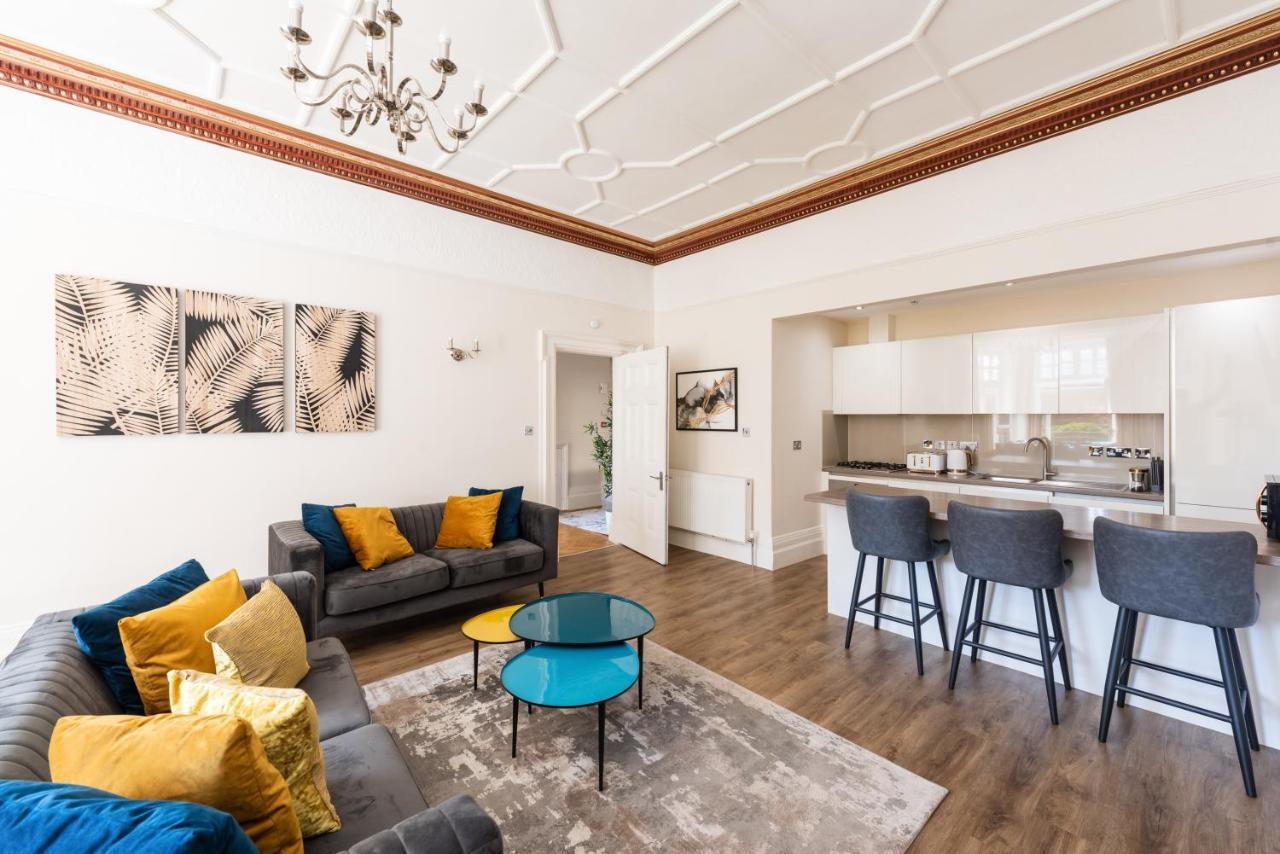 3 Bedroom Garden Apartment Opposite The Beach Hove Exterior foto