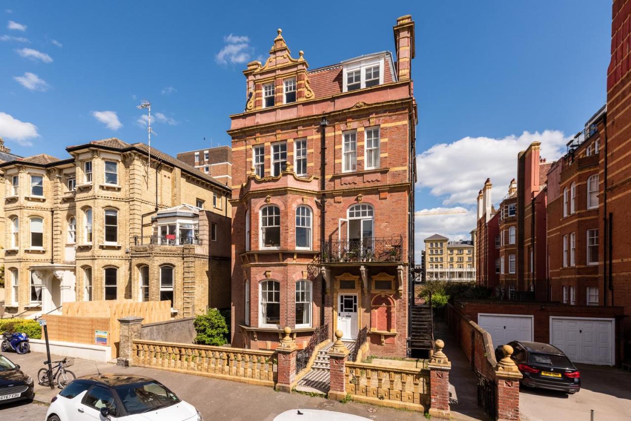 3 Bedroom Garden Apartment Opposite The Beach Hove Exterior foto